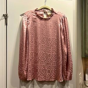 Tammie Subtle Print Leopard Top in Blush
